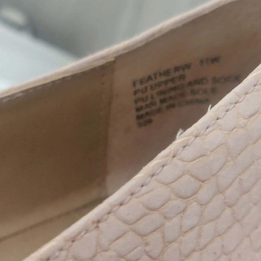 Steve Madden Blush Flats - Picture 3 of 3